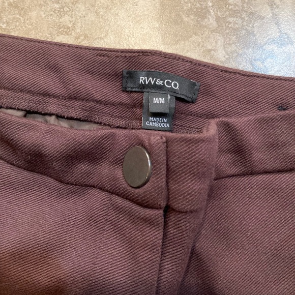 Size Medium RW&co brown pants - Picture 3 of 4